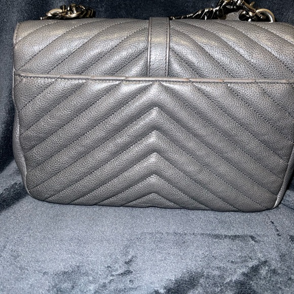 Saint Laurent Sheepskin Matalasse Medium College Bag in New Stone Grey - Picture 3 of 13
